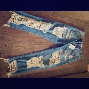 NWT Distressed boutique jeans